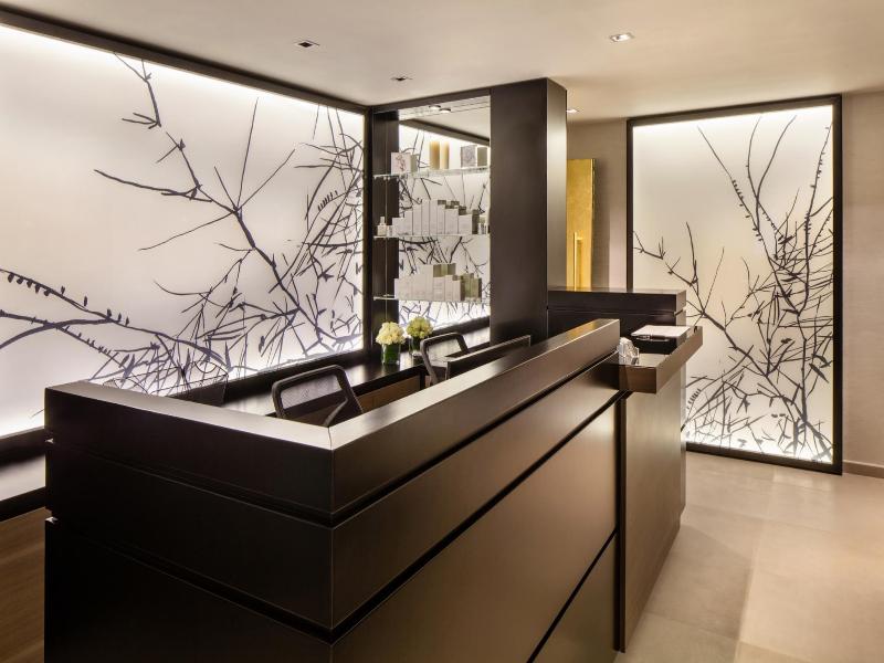 Delano London image