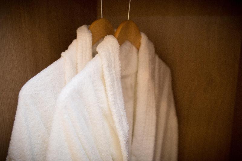Holiday Inn London - Gatwick Airport image