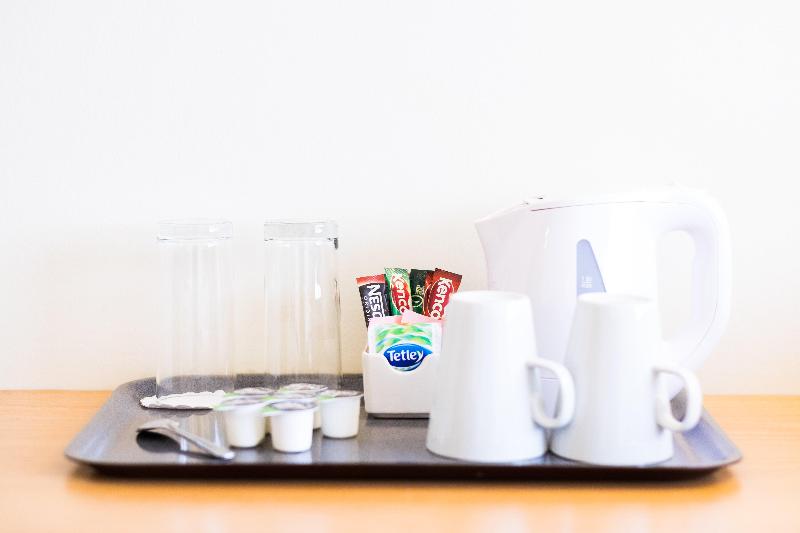 Holiday Inn London - Gatwick Airport image