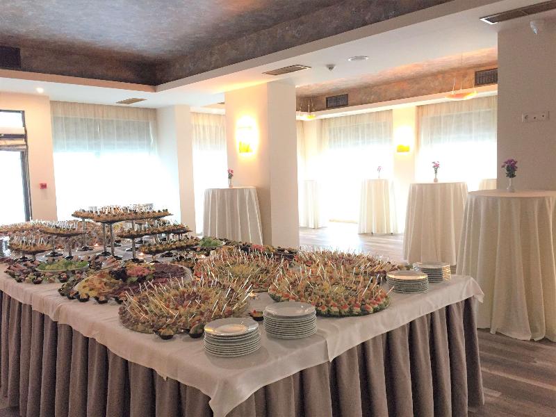 Golden Tulip Varna Hotel image