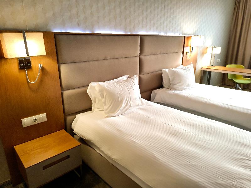 Golden Tulip Varna image