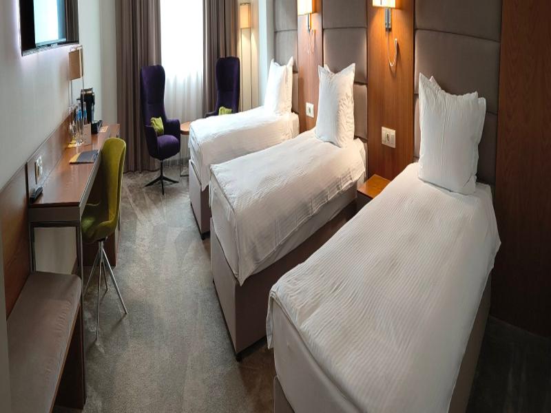 Golden Tulip Varna image