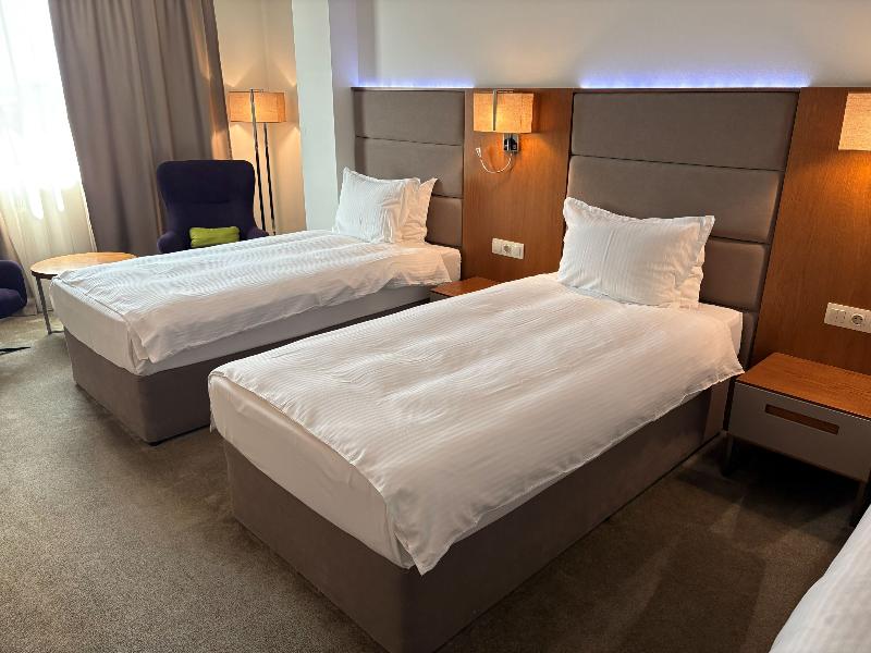 Golden Tulip Varna Hotel image