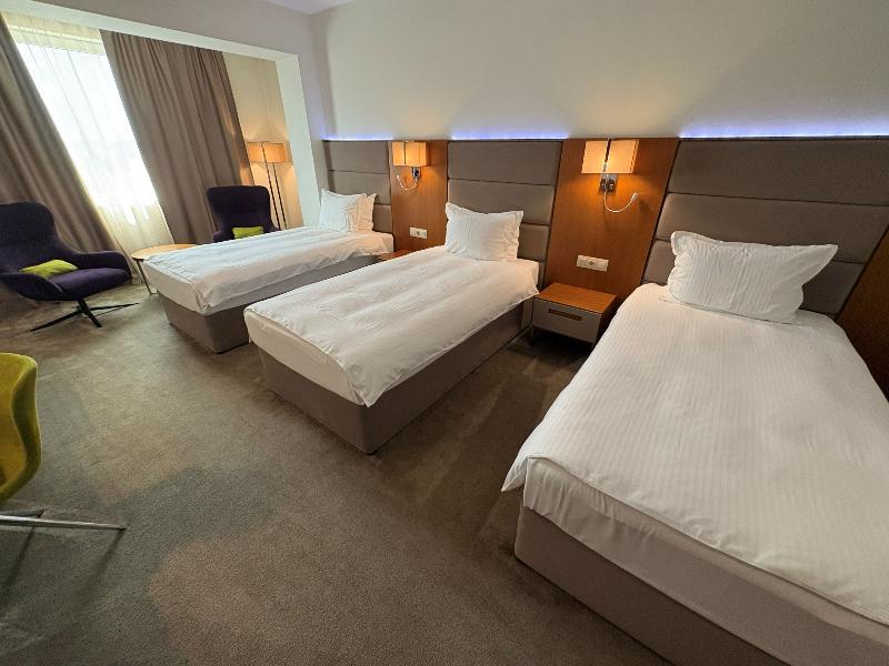 Golden Tulip Varna Hotel image
