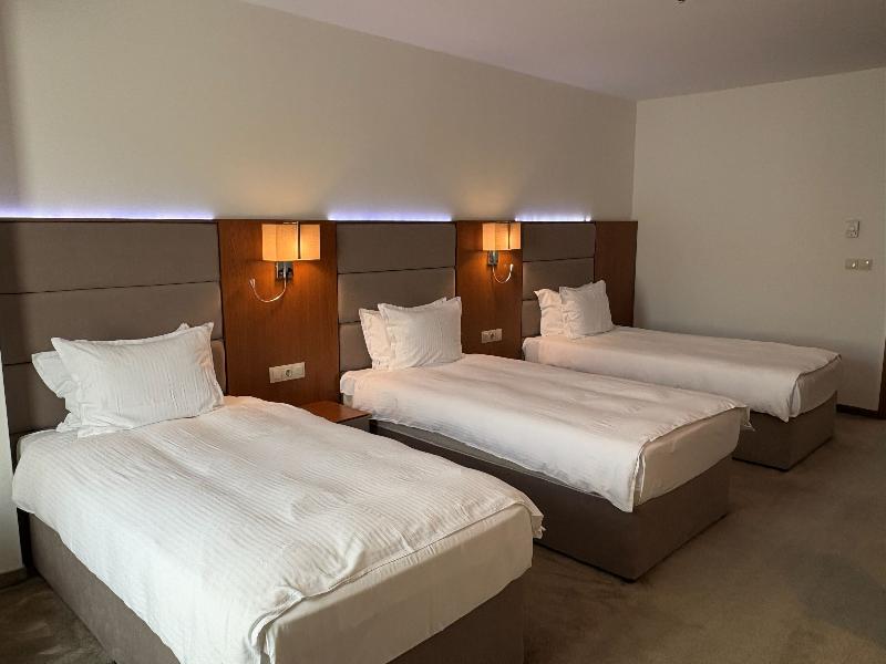 Golden Tulip Varna Hotel image