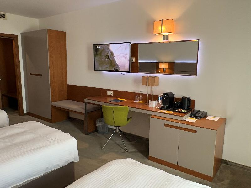Golden Tulip Varna Hotel image