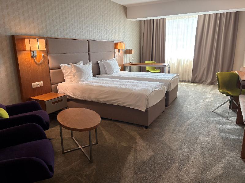 Golden Tulip Varna Hotel image
