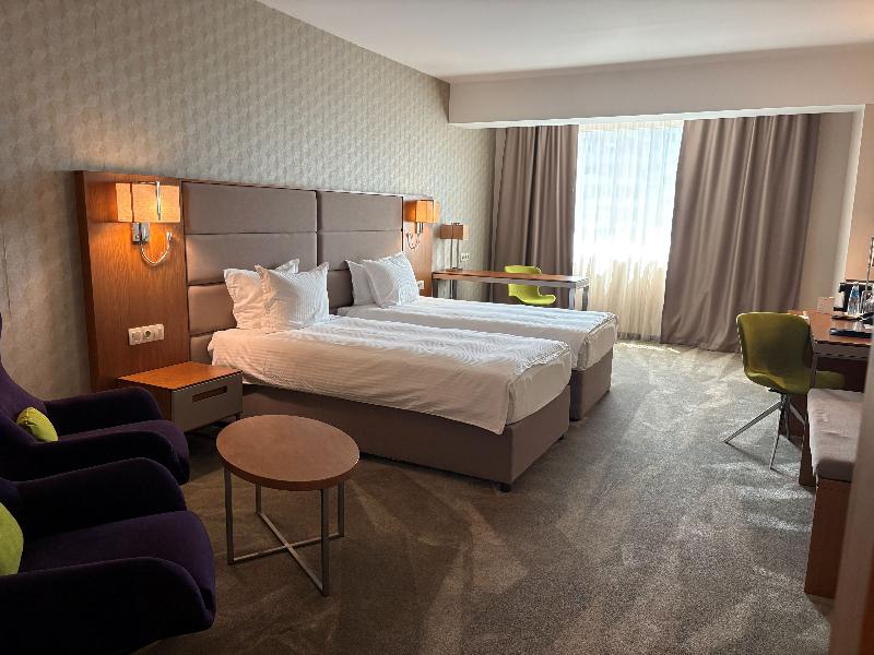 Golden Tulip Varna Hotel image