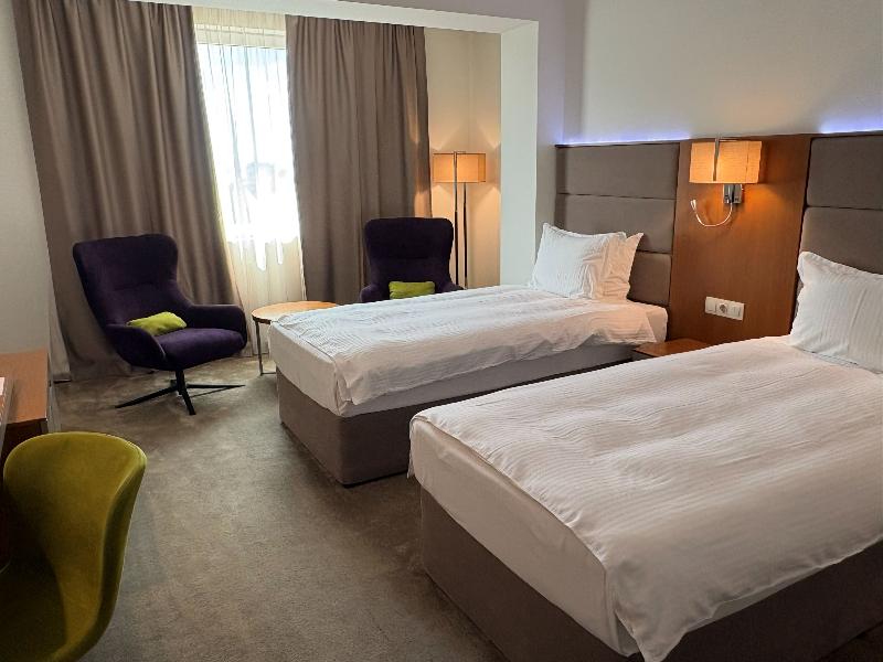 Golden Tulip Varna Hotel image