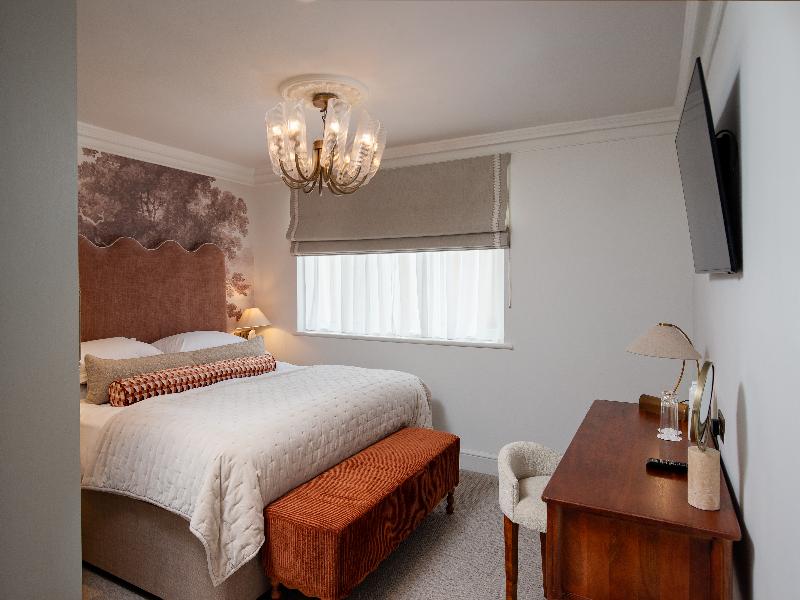 The Capital Hotel, Apartments  & Townhouse image