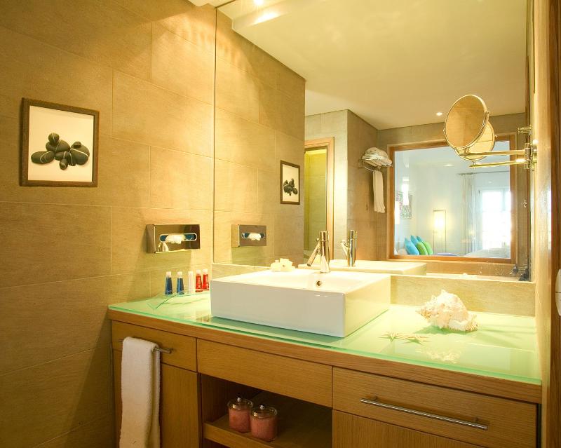 Petasos Beach Resort & Spa