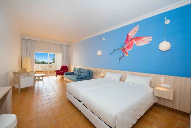 Iberostar Waves Founty Beach image