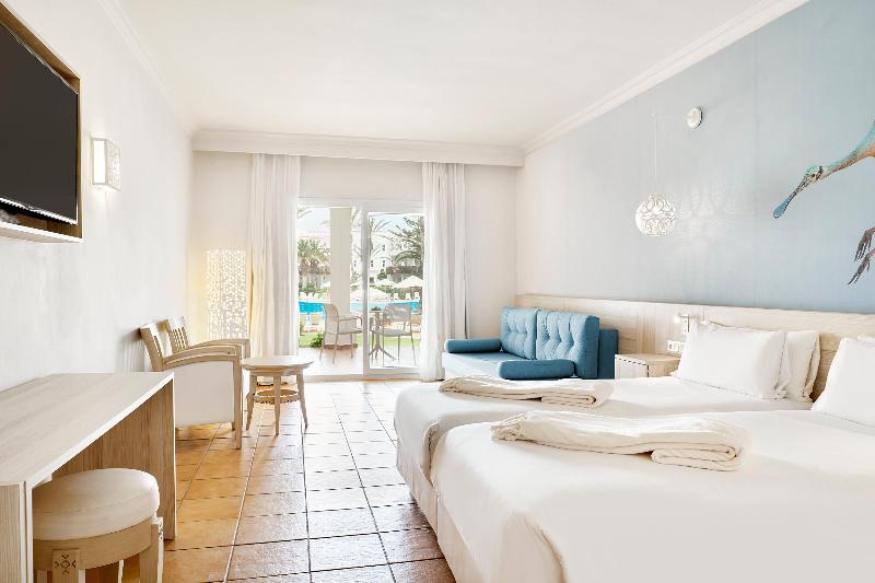 Iberostar Waves Founty Beach image