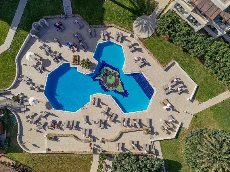 OYA BEACH RESORT — general view