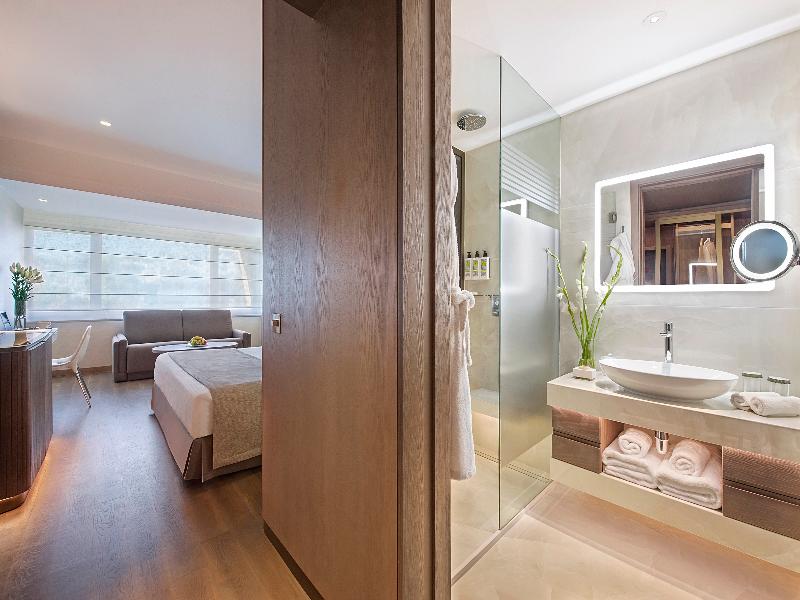 Amathus Beach Hotel Limassol image