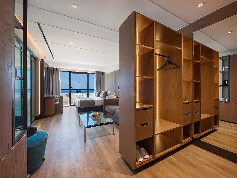 Amathus Beach Hotel Limassol image