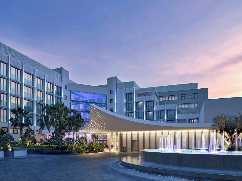 Parklane, a Luxury Collection Resort & Spa image