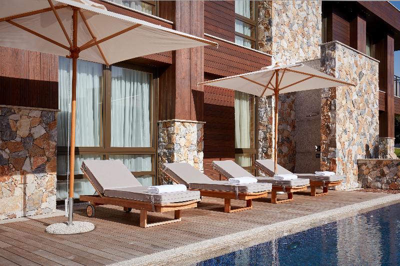 Le Meridien Limassol Spa And Resort
