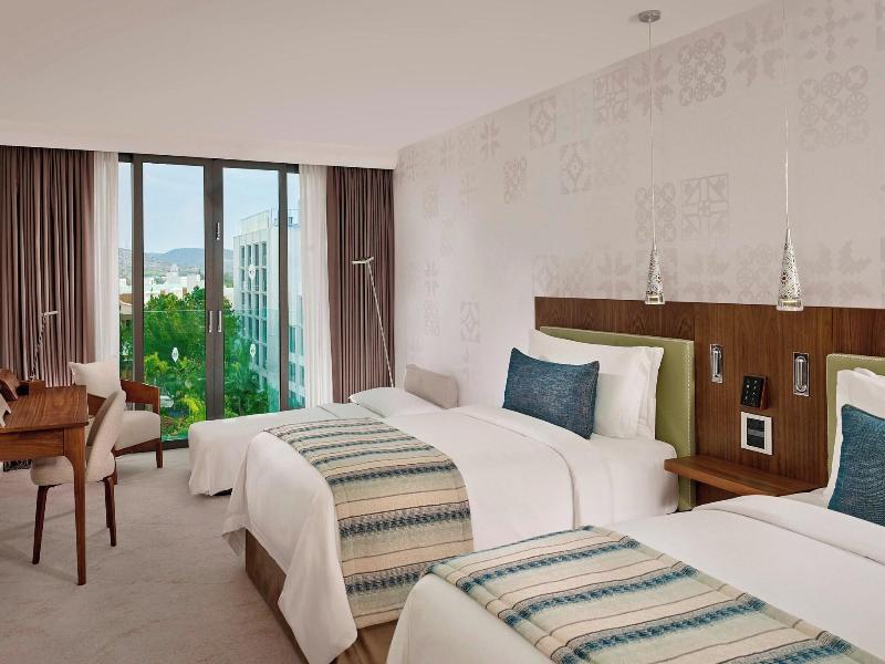 Parklane, a Luxury Collection Resort & Spa image