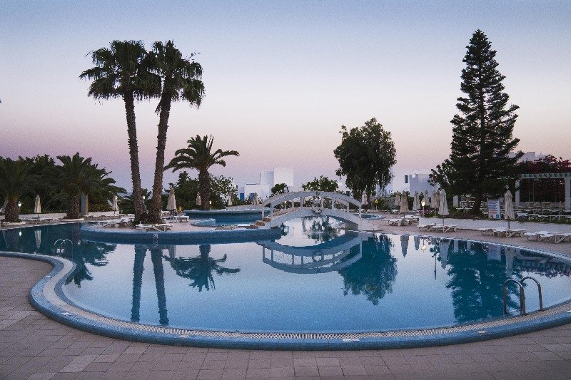 Hotel Sol Azur Beach