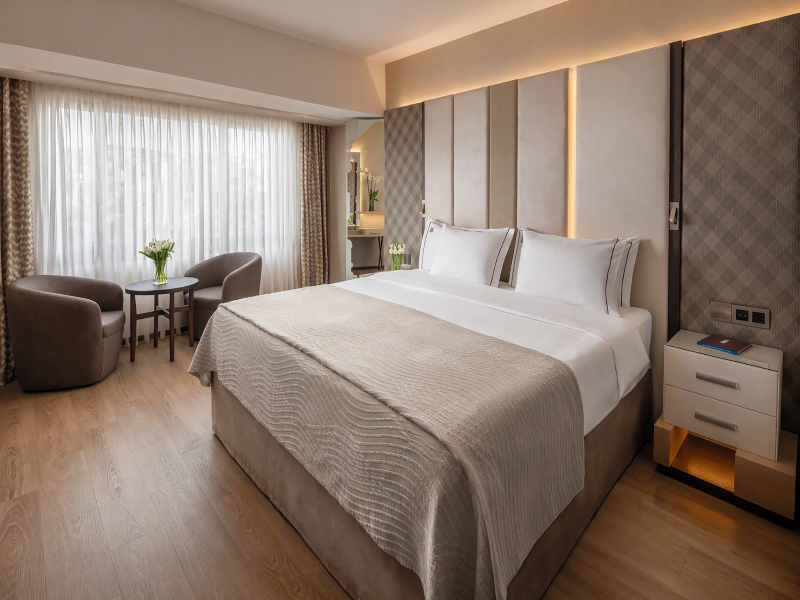 Four Seasons Hotel image