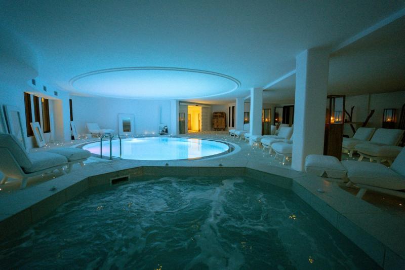 Royal Myconian - Leading Hotels of the World