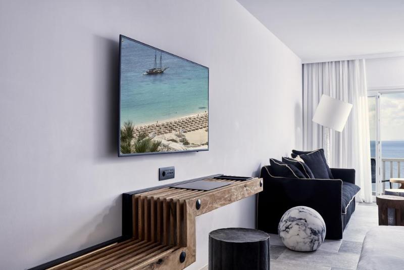 Royal Myconian - Leading Hotels of the World