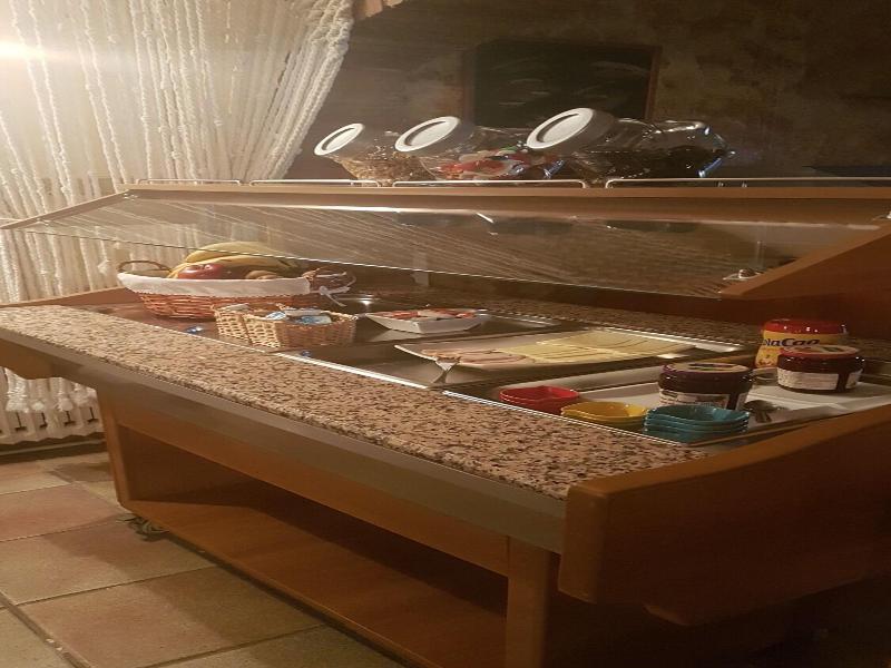 HOSTAL ISABEL image