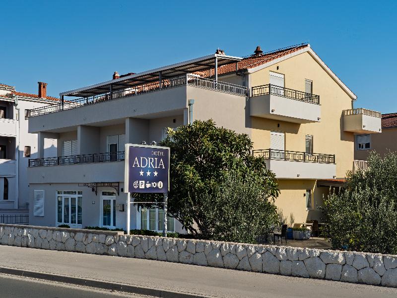 Adria 3