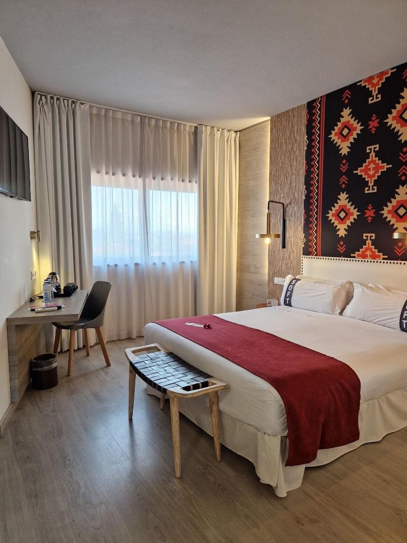 Casual Inca Porto image