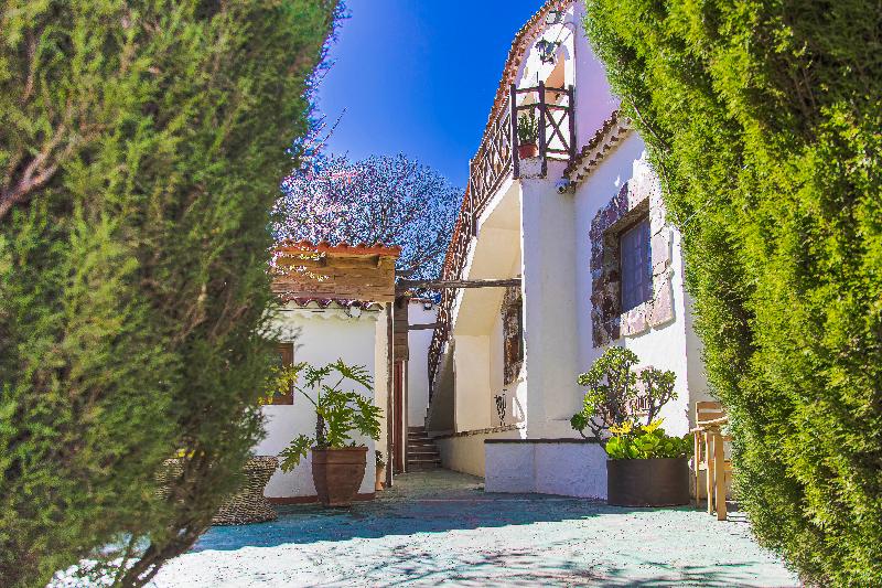 El Refugio - Solo Adultos image