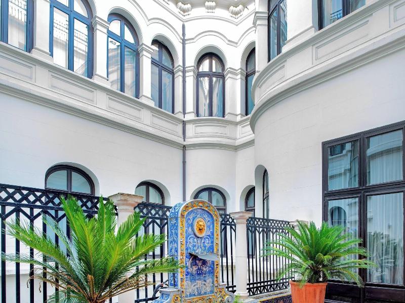 AC Hotel Palacio del Retiro Autograph Collection image