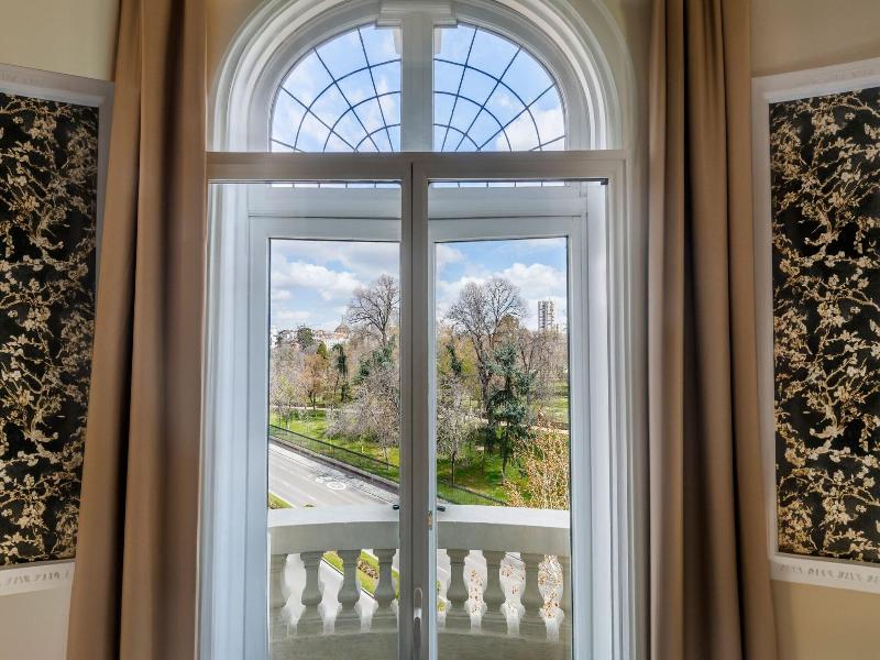 AC Hotel Palacio del Retiro Autograph Collection image