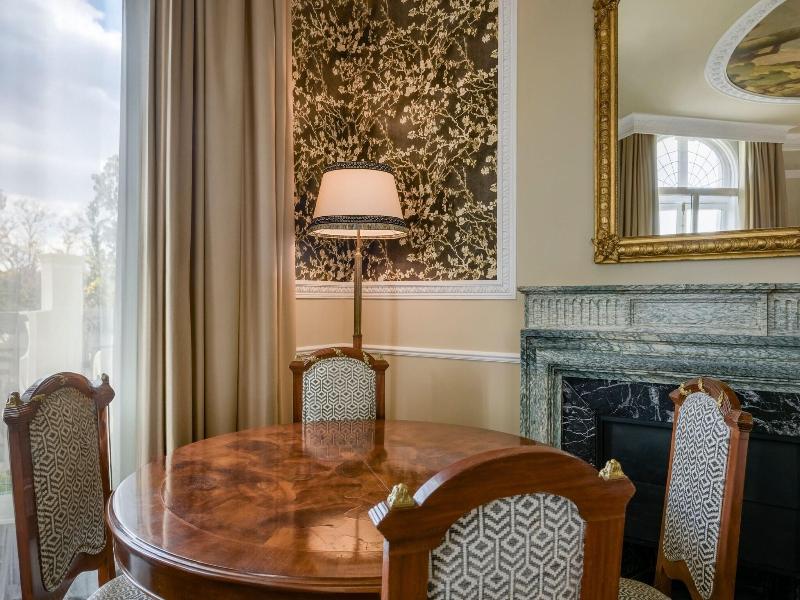 AC Hotel Palacio del Retiro Autograph Collection image