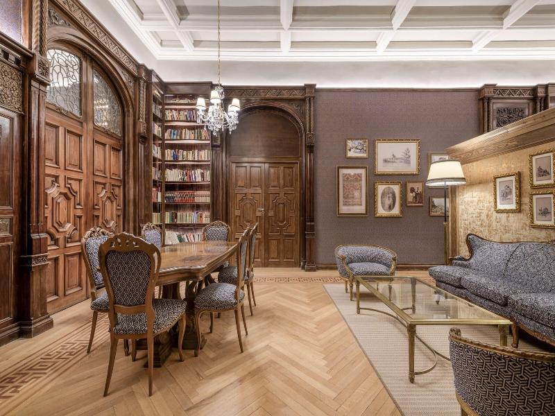 AC Hotel Palacio del Retiro Autograph Collection image