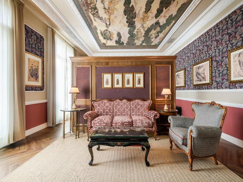AC Hotel Palacio del Retiro Autograph Collection image