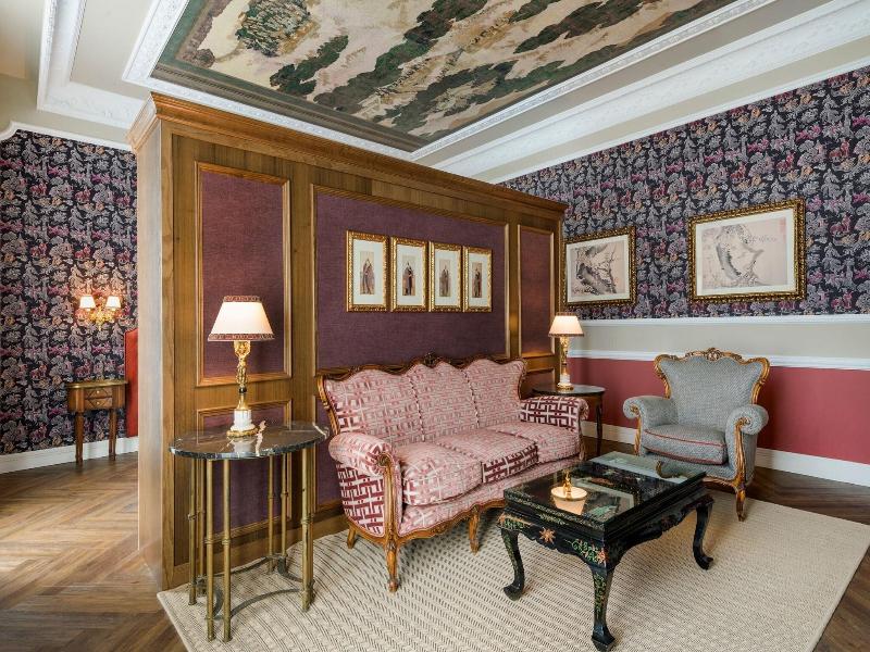 AC Hotel Palacio del Retiro Autograph Collection image