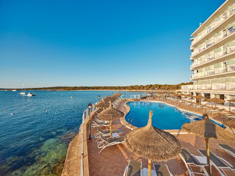 Universal Hotel Marques image