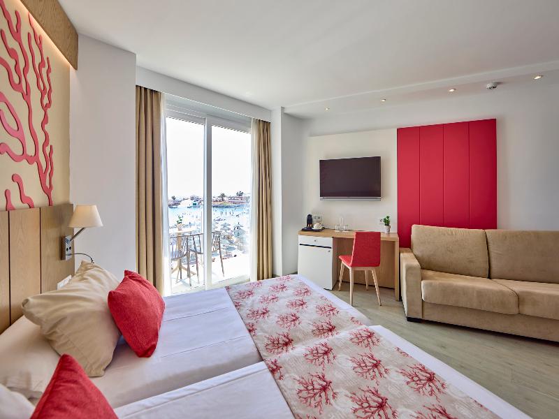 Universal Hotel Perla  image
