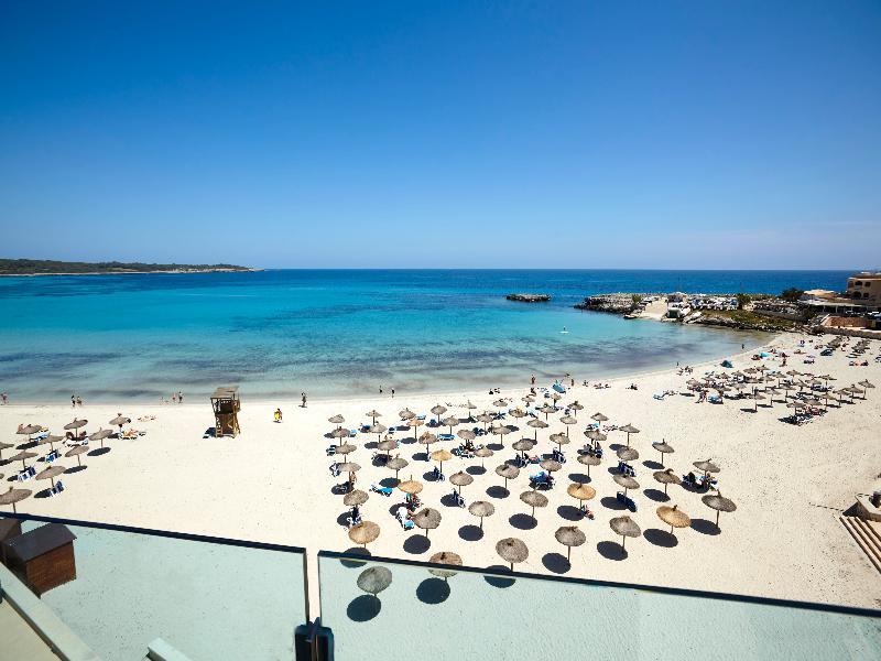 Universal Hotel Perla  image