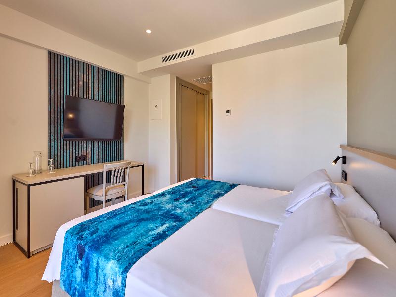 Universal Hotel Romantica image