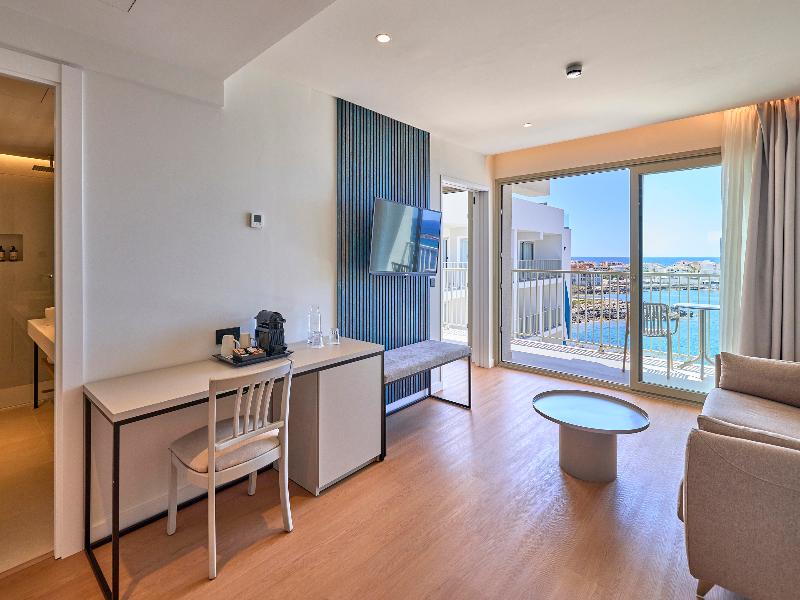 Universal Hotel Romantica image