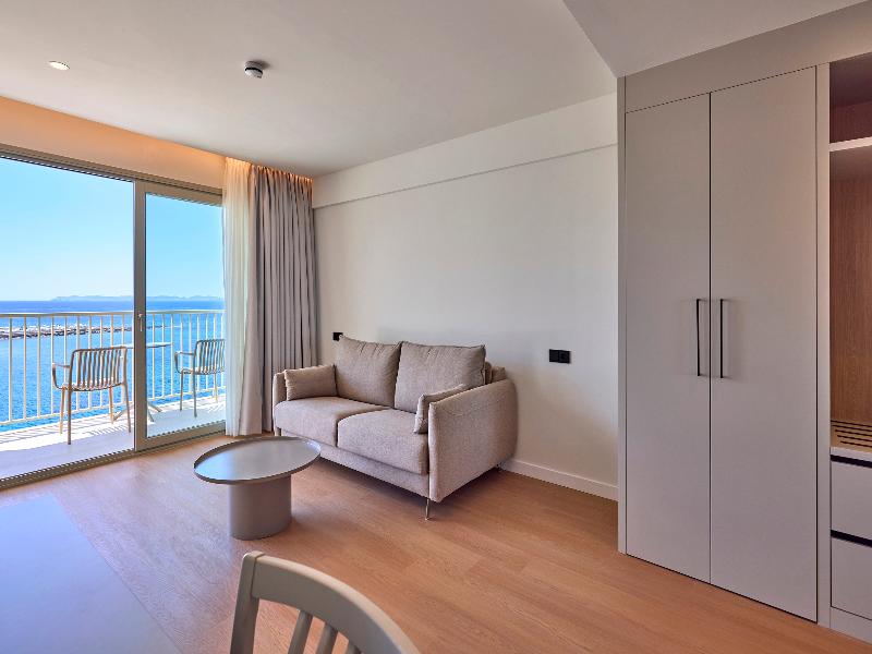 Universal Hotel Romantica image