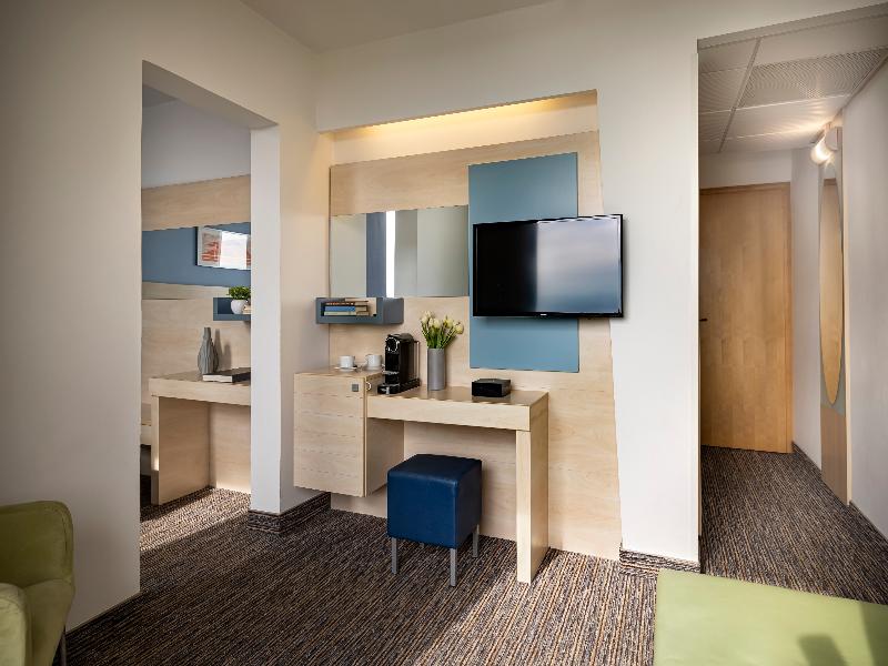 Valamar Diamant Hotel image