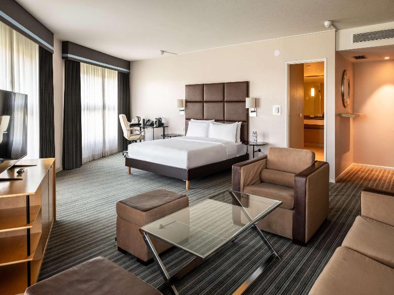 Van der Valk Hotel Paris CDG Airport image