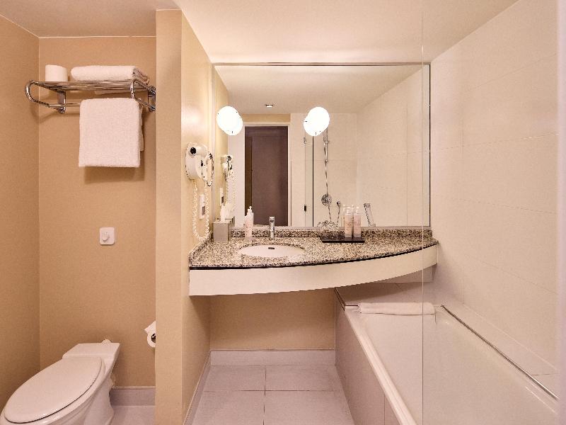 Van der Valk Hotel Paris CDG Airport image