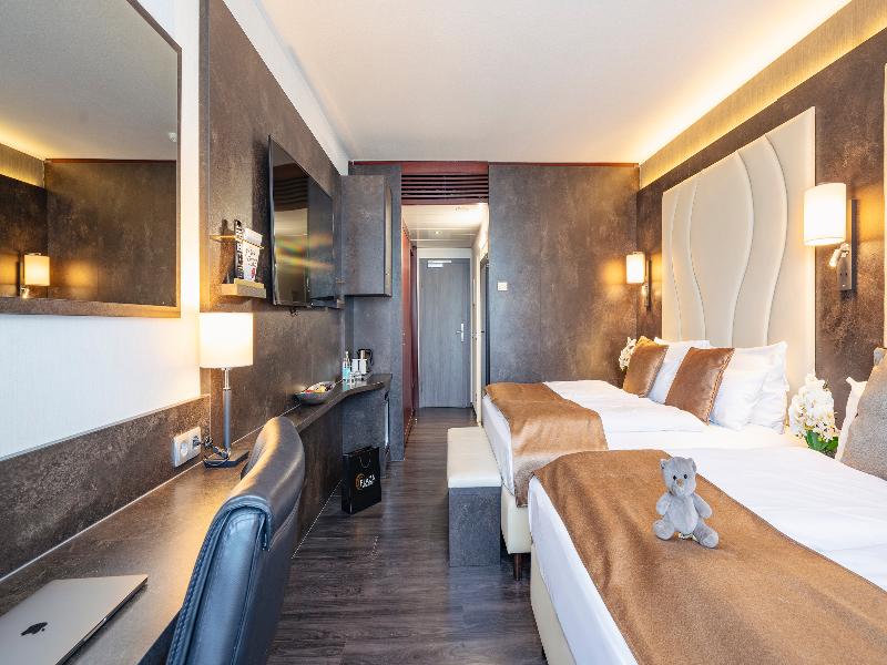 PLAZA Premium Darmstadt image