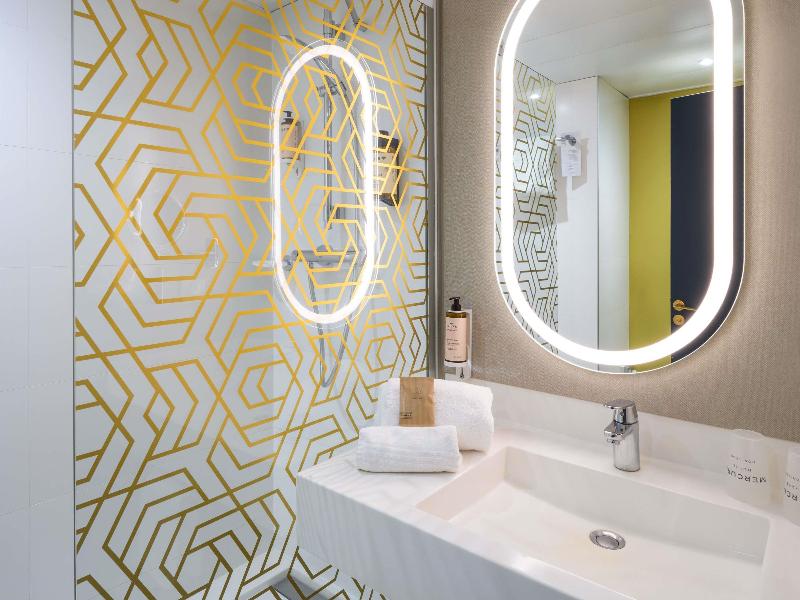 Mercure Honfleur image