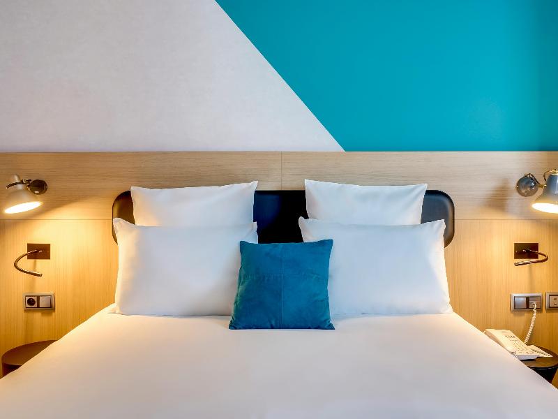 Mercure Paris Gare De Lyon Tgv Hotel image