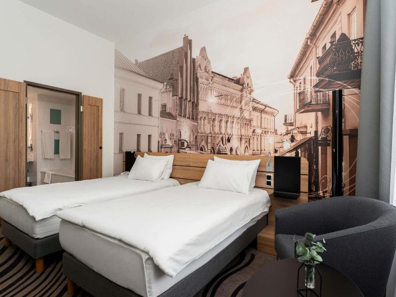 Novotel Vilnius Centre image
